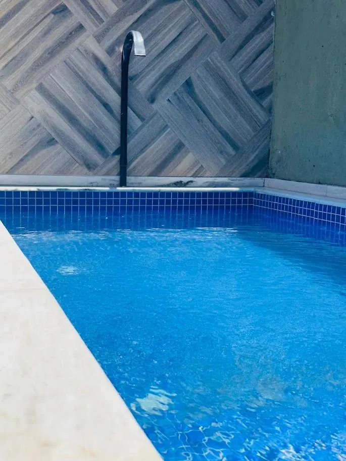Nyaraló Casa Proxima A Praia Com Piscina! Balneário Camboriú